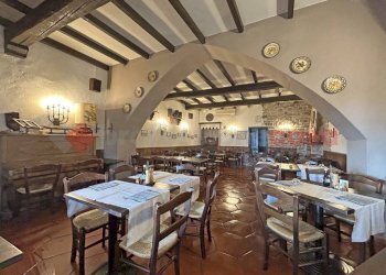 Salone - Stabile - Palazzo piazza Del Popolo, Arona - foto 11