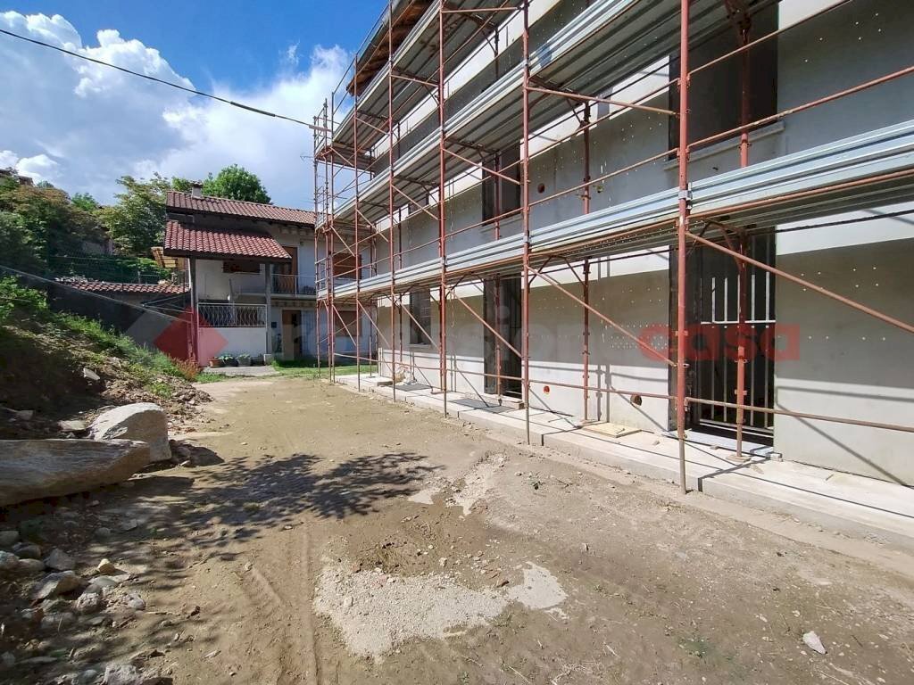 Facciata - Bilocale via Glisente, Castelletto Sopra Ticino - foto 3