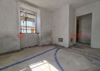 Camera da letto - Bilocale via Glisente, Castelletto Sopra Ticino - foto 7