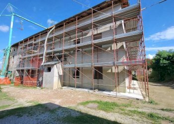 Facciata - Bilocale via Glisente, Castelletto Sopra Ticino - foto 11