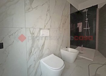 Bagno - Trilocale via Vecchia, Borgomanero - foto 8