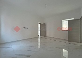 Camera da letto - Three-room apartment via Vecchia, Borgomanero - photo 11