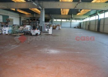 Interno non residenziale - Capannone via REPUBBLICA, Divignano - foto 9