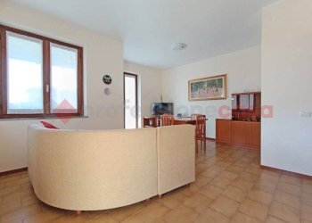 Salone - Villa via Regina Margherita, Nebbiuno - foto 5