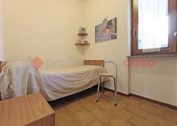 Camera da letto - Villa via Regina Margherita, Nebbiuno - foto 17