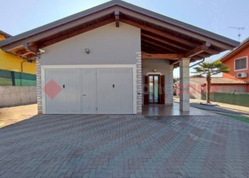 Box auto - Villa via Monviso, Pombia - foto 2