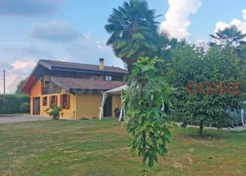 Giardino - Villa via fasana, Borgomanero - foto 1