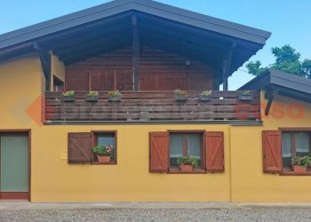 Facciata - Villa via fasana, Borgomanero - foto 17