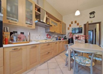 Cucina - Casa indipendente via I Maggio, Castelletto Sopra Ticino - foto 7