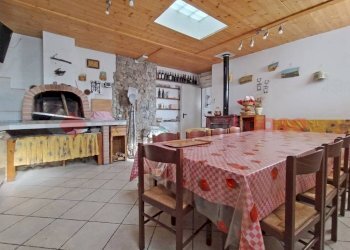 Cucina - Casa indipendente via I Maggio, Castelletto Sopra Ticino - foto 18