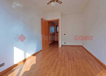 Camera da letto - Casa indipendente via Alla Cava, Borgo Ticino - foto 19