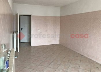 Stanza non arredata - Capannone via torino, Trecate - foto 3