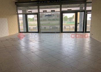 Interno non residenziale - Capannone via torino, Trecate - foto 4