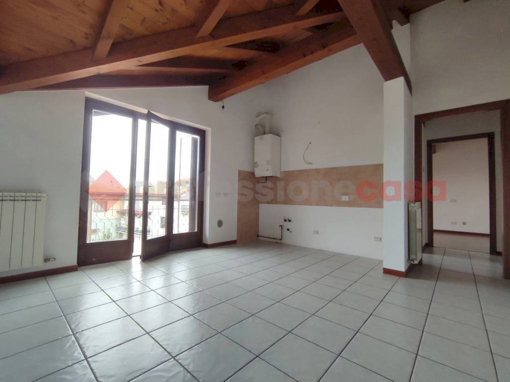 Cucina - Bilocale via roma, Dormelletto - foto 2