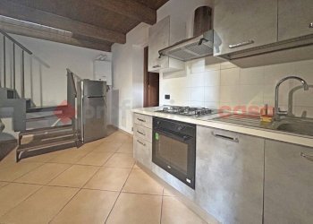 Cucina - Casa indipendente vicolo del portico, Arona - foto 4