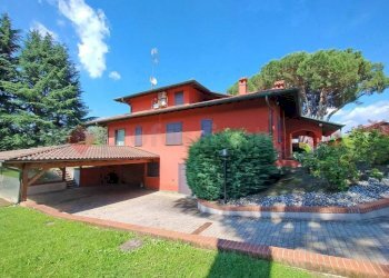 Facciata - Villa via Madonna Della Motta, Dormelletto - foto 19