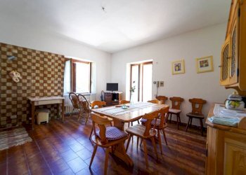 Salone - Villa strada Giorgio Boneto, 51, Roccabruna - foto 13