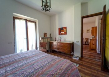 Camera da letto - Villa strada Giorgio Boneto, 51, Roccabruna - foto 17