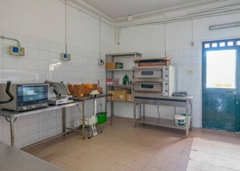 Interno non residenziale - Stable - Palace Lungolago Giuseppe Argenti, 9, Bracciano - photo 5