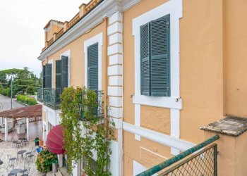 Balcone - Stable - Palace Lungolago Giuseppe Argenti, 9, Bracciano - photo 15