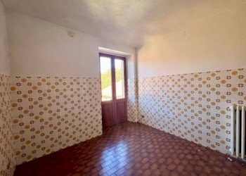 Cucina - Trilocale corso Libertà, 32, Brusnengo - foto 2