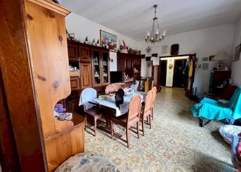 Salone - Quadrilocale corso Libertà, 32, Brusnengo - foto 5