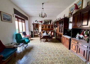 Salone - Quadrilocale corso Libertà, 32, Brusnengo - foto 8