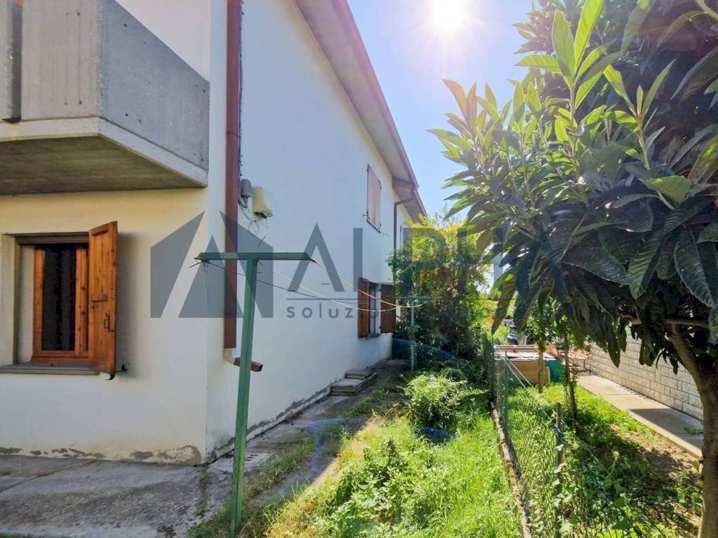 Giardino - Villa via Senigallia, Ravenna (neighborhood Ponte Nuovo) - photo 3