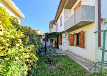 Giardino - Villa via Senigallia, Ravenna (neighborhood Ponte Nuovo) - photo 4