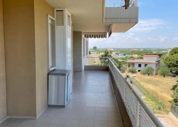 PHOTO-2025-10-29-17-22-37.jpg - Bilocale Via Giandomenico De Carolis 7c, Turi - foto 14