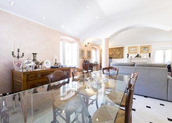 IMG_1236.jpg - Appartamento Via Andrea Provana di Leyni 8, Genova (zona Nervi) - foto 14