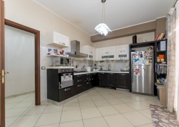 Via Cesare Battisti 34 Belpasso (21).jpg - Appartamento Via Cesare Battisti 34, Belpasso - foto 20