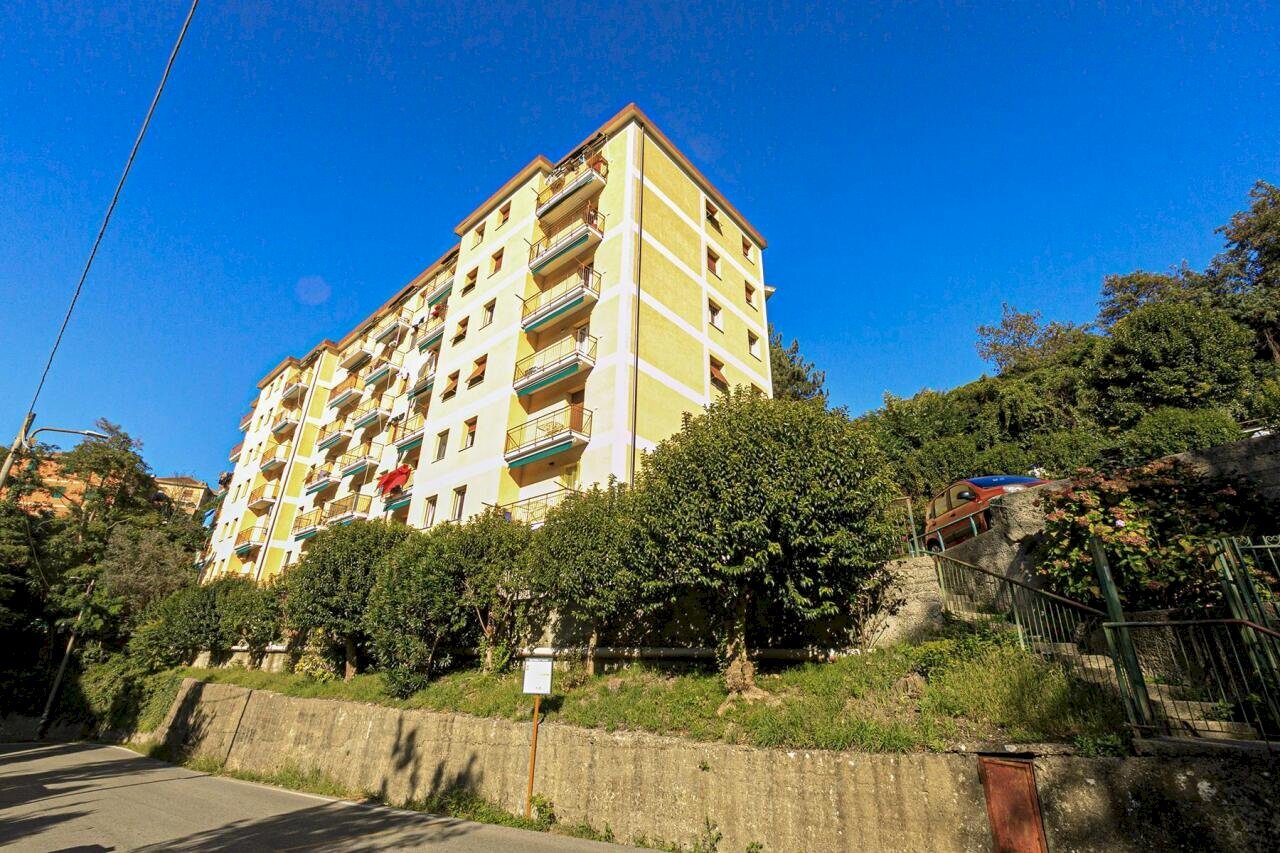 stabile (1) (Copy).jpg - Appartamento Via delle Acacie 10, Genova (zona Molassana) - foto 2