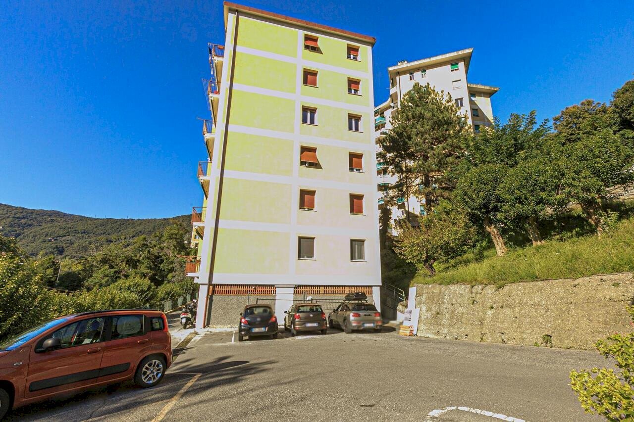 stabile (2) (Copy).jpg - Appartamento Via delle Acacie 10, Genova (zona Molassana) - foto 3