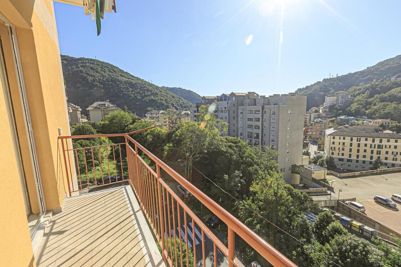 balcone 2 (1) (Copy).jpg - Appartamento Via delle Acacie 10, Genova (zona Molassana) - foto 1