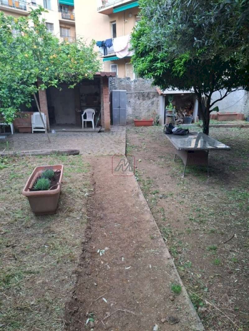 Quadrilocale Genova (zona Pegli) - foto 1