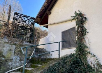 Semi-detached house Via A .Doria, San Pietro Val Lemina - photo 2