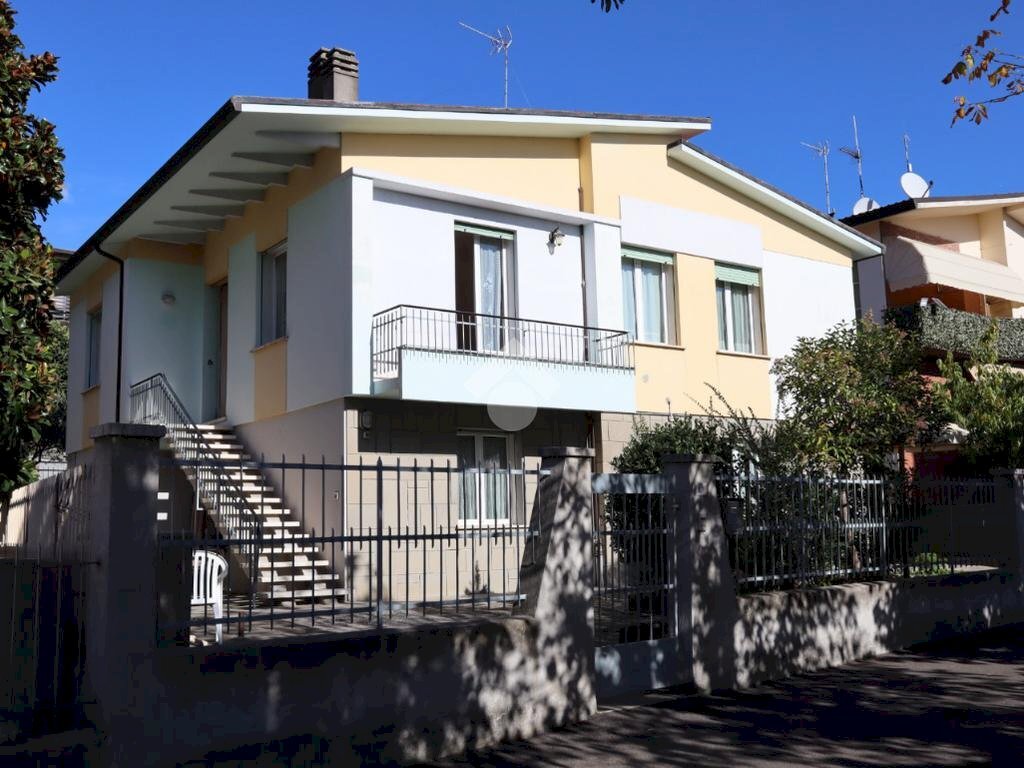 Villa Via Oberdan, Riolo Terme - foto 1
