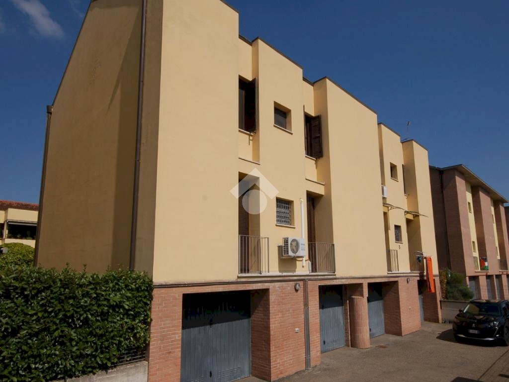 Four-room apartment Via Monsignore E. colli, Traversetolo - photo 2