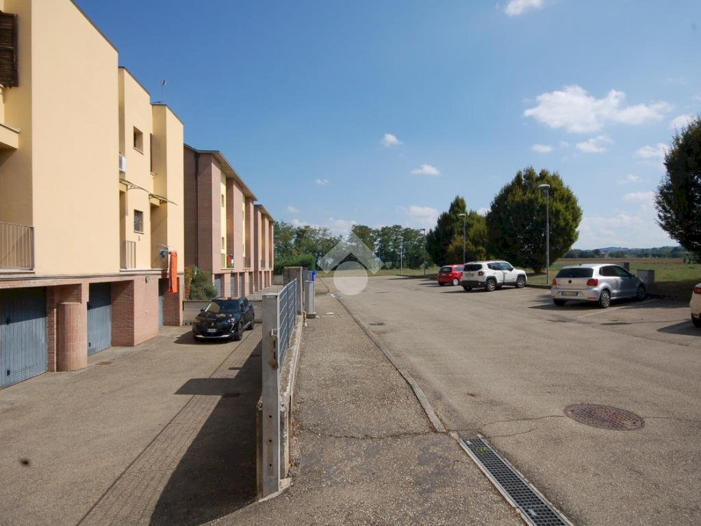 Four-room apartment Via Monsignore E. colli, Traversetolo - photo 3