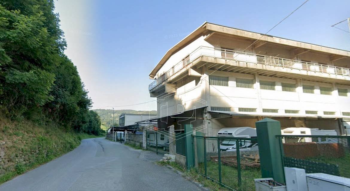 Capannone Via Valle stura, Masone - foto 3