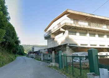 Capannone Via Valle stura, Masone - foto 3