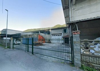 Capannone Via Valle stura, Masone - foto 5