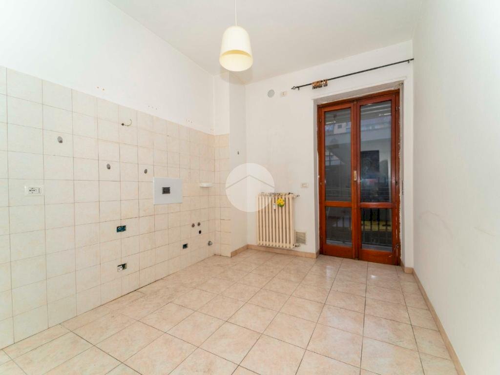Two-room apartment Via Francesco Baracca, Torino (neighborhood Borgo Vittoria) - photo 3