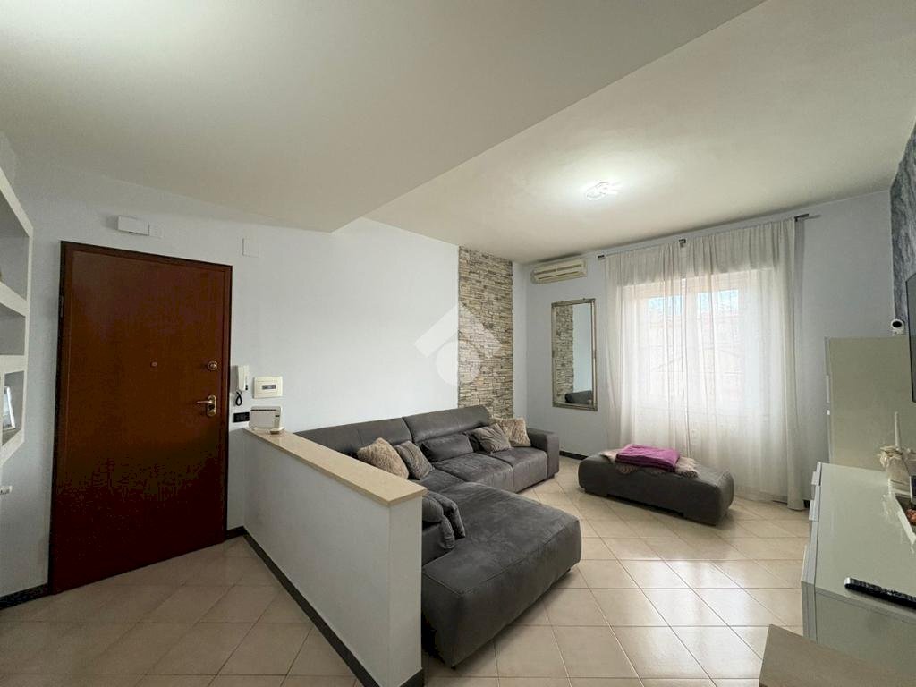 Three-room apartment Via Monte Bianco, La Spezia (neighborhood Rebocco) - photo 3
