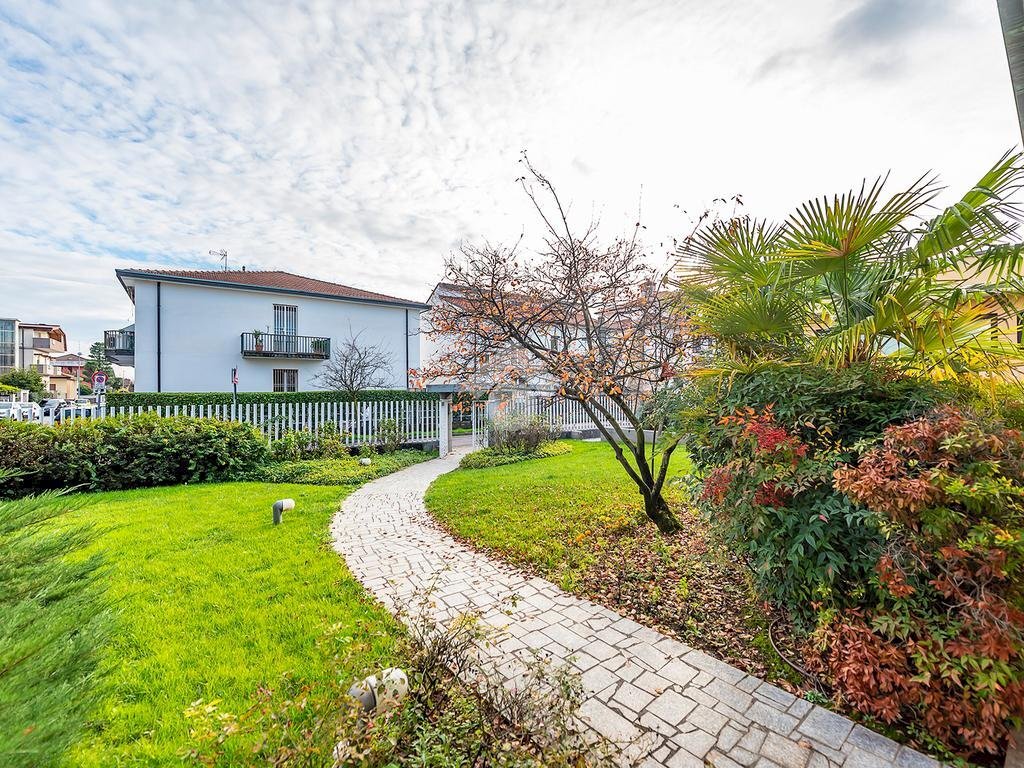 Villa Via Grancia, hamlet Grancia, Lainate - photo 3