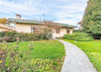 Villa Via Grancia, frazione Grancia, Lainate - foto 1