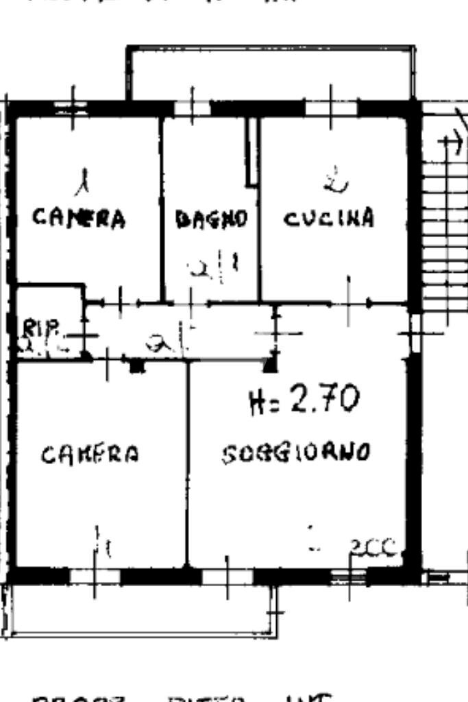 Three-room apartment Via Pietro Nenni, Magenta - floor plans 1