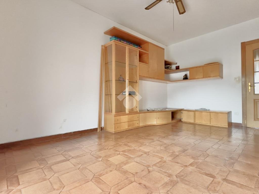 Four-room apartment Via Ugo la Malfa, Novi Ligure - photo 3