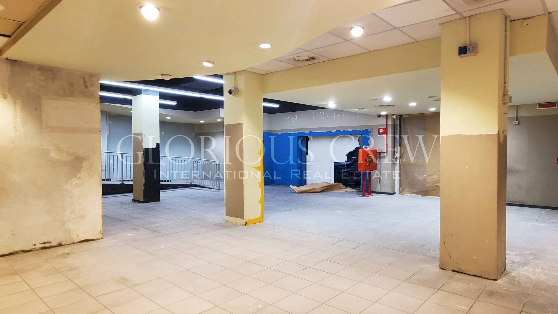 Foto 1 - Shop Piazza Sei Febbraio, Milano - photo 1